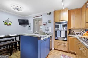 381 10th St NE, Atlanta, GA 30309 - Photo 7