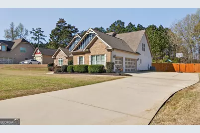 137 Caraway Road, Locust Grove, GA 30248 - Photo 3