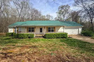 1492 Hwy 198, Carnesville, GA 30521 - Photo 1