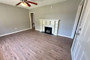 11 Pendleton St, Baxley, GA 31513 - Photo 3