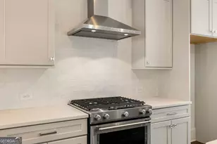 416 Upper E Ave, Savannah, GA 31401 - Photo 57