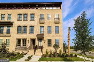 416 Upper E Ave, Savannah, GA 31401 - Photo 1