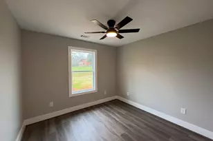 76 Gin Ave, Bowersville, GA 30516 - Photo 9