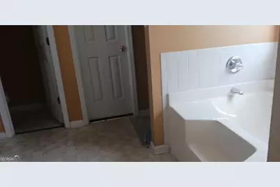 6031 Hitt Lake Court, Stone Mountain, GA 30087 - Photo 5