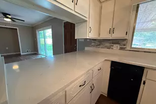 412 Roberson St, Dublin, GA 31021 - Photo 27