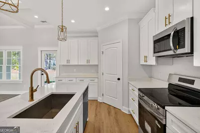 127 Silver Bluff Drive, Brunswick, GA 31523 - Photo 13