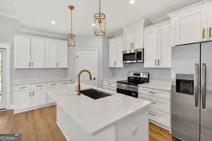 127 Silver Bluff Dr, Brunswick, GA 31523 - Photo 9