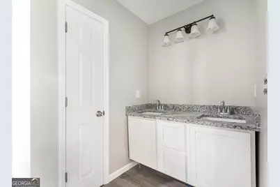 330 Lennox Road, Dublin, GA 31021 - Photo 7