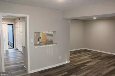 1010 Mariners Court, Stone Mountain, GA 30083 - Photo 13