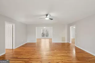 2024 Fischer Rd, Sharpsburg, GA 30277 - Photo 7