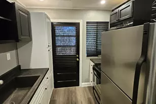 521 Meriwether St, Griffin, GA 30224 - Photo 7