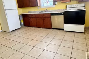 205 E Brumby Ave, Reidsville, GA 30453 - Photo 13