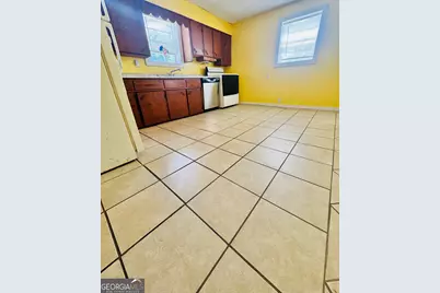 205 E Brumby Avenue, Reidsville, GA 30453 - Photo 5