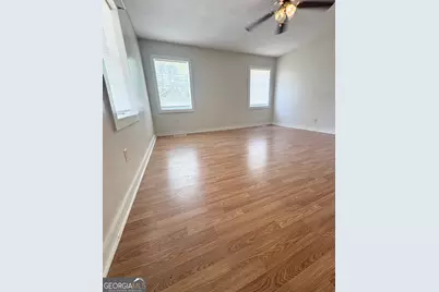 205 E Brumby Avenue, Reidsville, GA 30453 - Photo 9