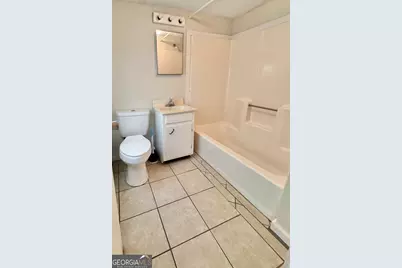205 E Brumby Avenue, Reidsville, GA 30453 - Photo 11