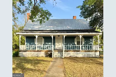 205 E Brumby Avenue, Reidsville, GA 30453 - Photo 1