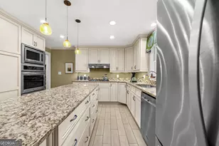 208 Larcom Ln, Griffin, GA 30224 - Photo 15