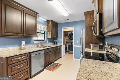 616 Shannon Ridge Drive, Bonaire, GA 31005 - Photo 7