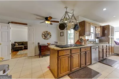 1059 Della Street SE, Marietta, GA 30067 - Photo 9