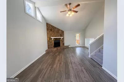 5596 Pinedale Circle, Sugar Hill, GA 30518 - Photo 11