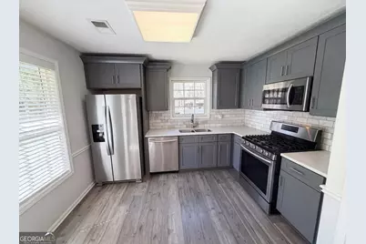 5596 Pinedale Circle, Sugar Hill, GA 30518 - Photo 3