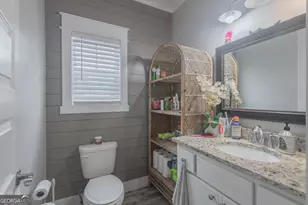 27 E Hill Street St, Newnan, GA 30263 - Photo 11