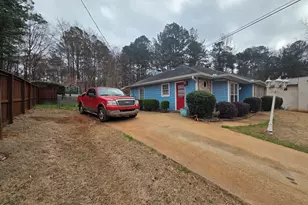 210 Pinehaven Dr, Lagrange, GA 30240 - Photo 1