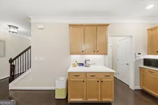 1028 Broadview Dr, Marietta, GA 30062 - Photo 9