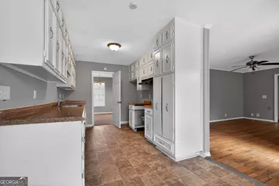 4706 Bexley Drive, Stone Mountain, GA 30083 - Photo 19