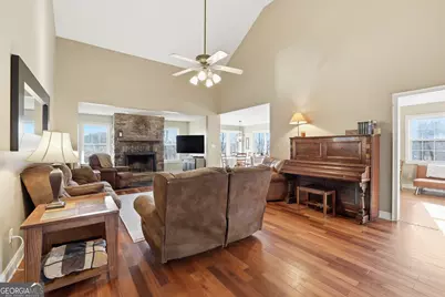 204 Green Forest Drive, Toccoa, GA 30577 - Photo 9