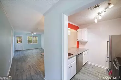 2165 S Milledge Avenue #A13, Athens, GA 30605 - Photo 5