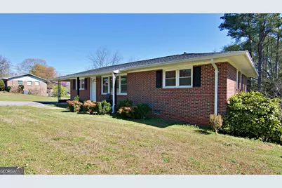 1055 Skyline Drive, Toccoa, GA 30577 - Photo 3