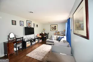 172 Merrybrook Dr, Lagrange, GA 30241 - Photo 3