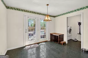 136 Timber Ridge Dr, Brunswick, GA 31525 - Photo 13