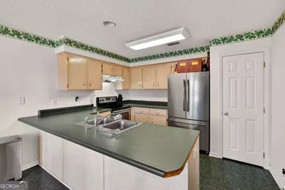 136 Timber Ridge Drive, Brunswick, GA 31525 - Photo 11