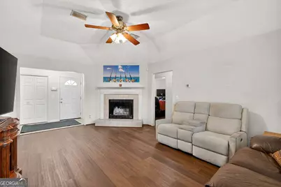 136 Timber Ridge Drive, Brunswick, GA 31525 - Photo 7