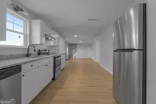 2124 Hairston Creek Pkwy, Decatur, GA 30035 - Photo 3