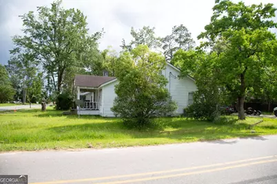 207 Thomas Sreet, Baxley, GA 31513 - Photo 3