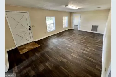 1716 Hatch Pkwy N, Baxley, GA 31513 - Photo 7