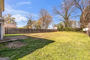 1555 Hardin Ave, College Park, GA 30337 - Photo 3