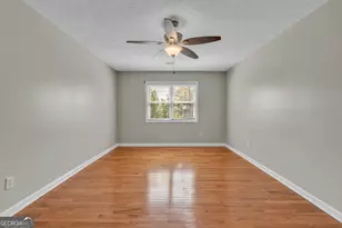 1555 Hardin Ave, College Park, GA 30337 - Photo 17