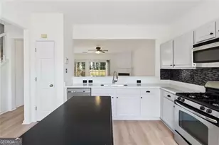 1917 Stancrest Trace NW, Kennesaw, GA 30152 - Photo 9