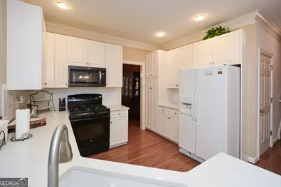 5008 Kendall Station NW, Acworth, GA 30102 - Photo 9