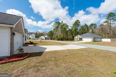 10009 Woodland Cove, Brunswick, GA 31525 - Photo 15