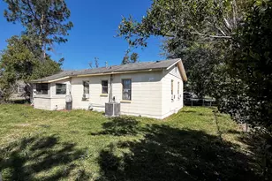 406 Hickory St, Douglas, GA 31533 - Photo 1