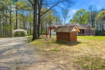 64 Timberland Court, Gay, GA 30218 - Photo 3