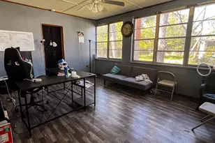 1021 Pearl Ave S, Douglas, GA 31533 - Photo 3