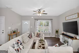 634 Grove St, Barnesville, GA 30204 - Photo 11