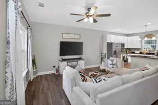 634 Grove St, Barnesville, GA 30204 - Photo 9