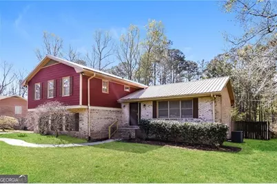 2069 Christian Circle SE, Conyers, GA 30013 - Photo 5